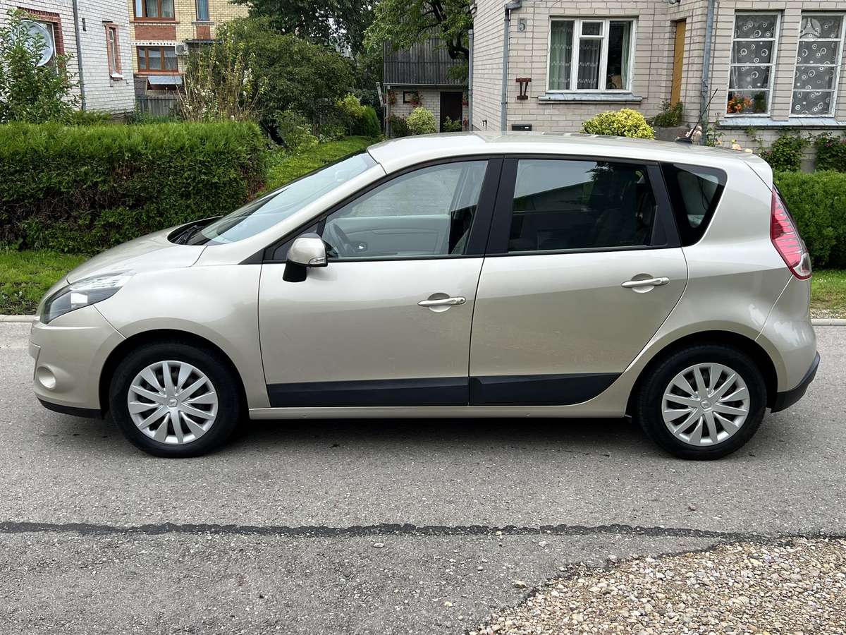 Renault Scenic, 1.9 l., hatchback