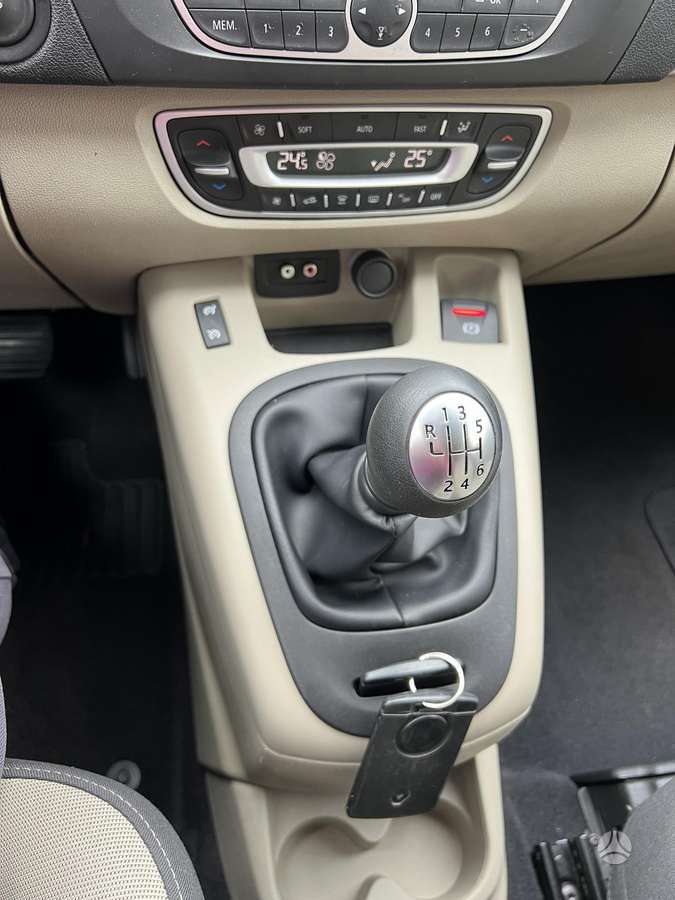 Renault Scenic, 1.9 l., hatchback