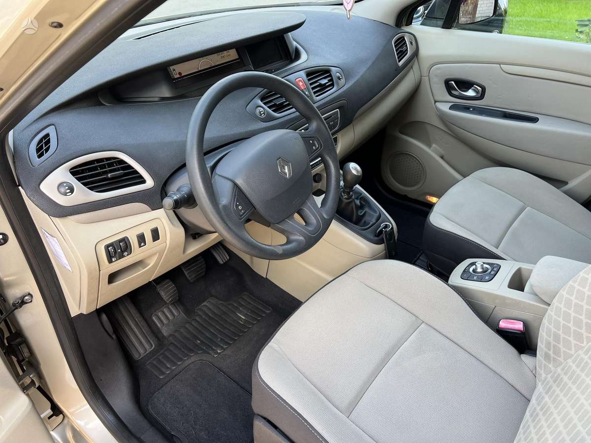 Renault Scenic, 1.9 l., hatchback