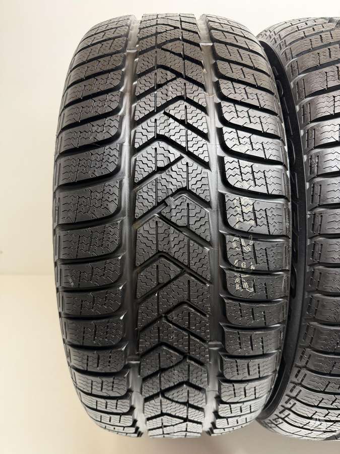 Pirelli SottoZero 3 MO 2020m, winter 245/45 R19
