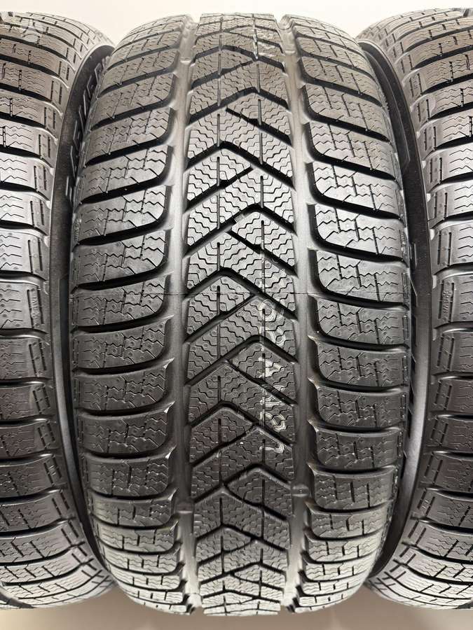 Pirelli SottoZero 3 MO 2020m, winter 245/45 R19
