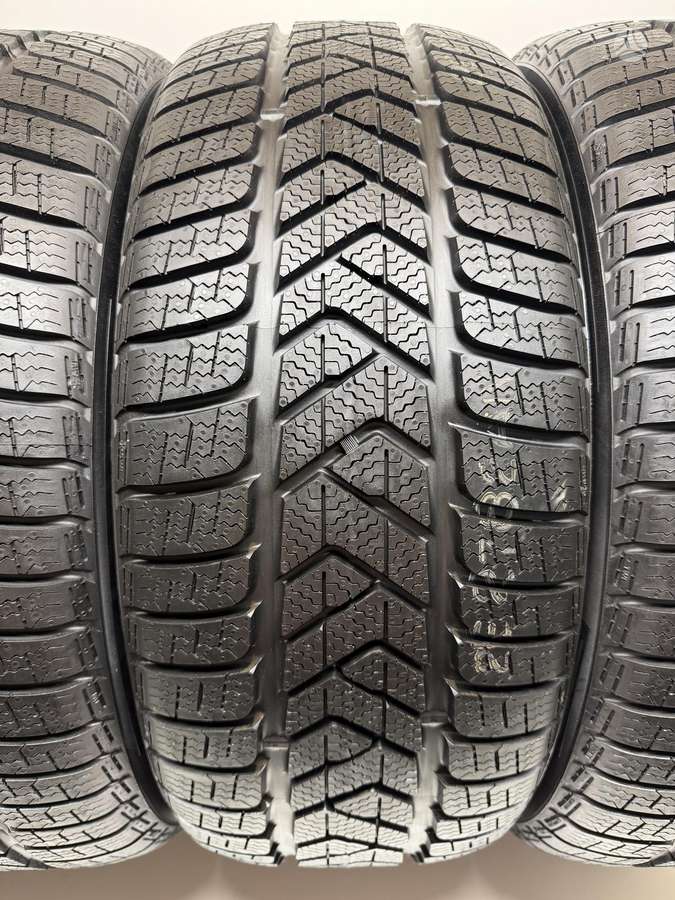 Pirelli SottoZero 3 MO 2020m, winter 245/45 R19