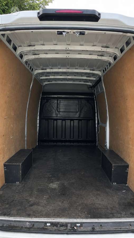 Iveco Daily, 2.3 l., cargo van