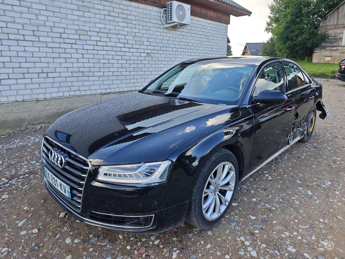Audi A8, 3.0 l., Седан