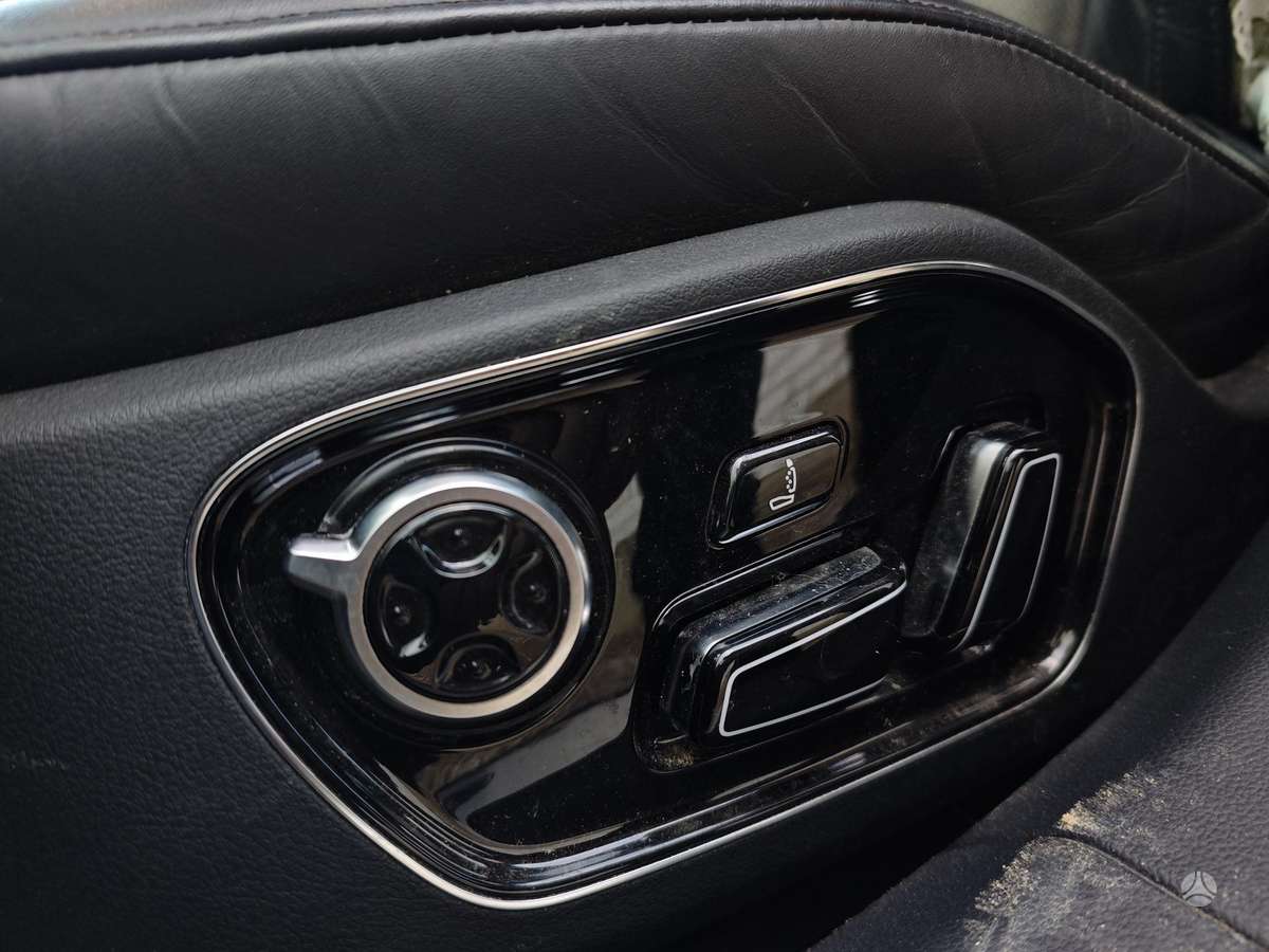 Audi A8, 3.0 l., Седан