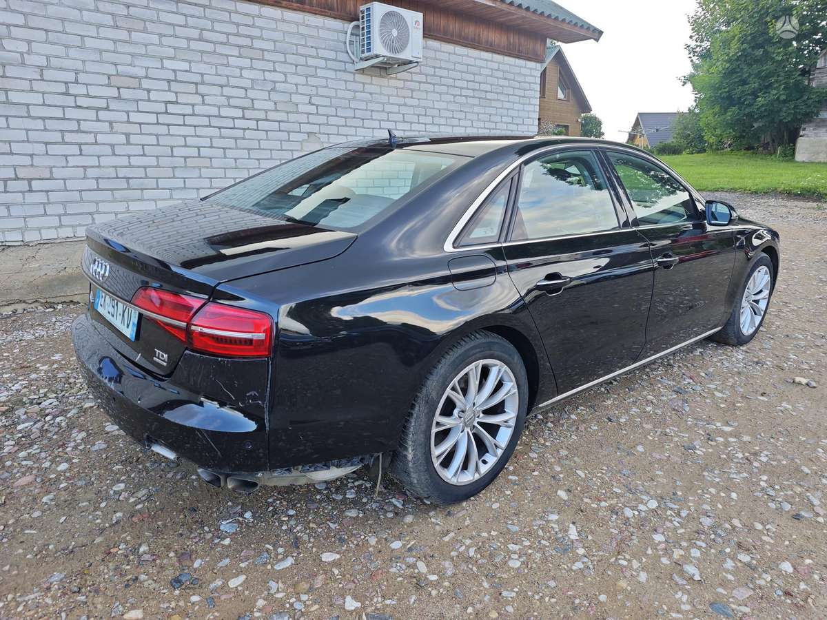 Audi A8, 3.0 l., Седан