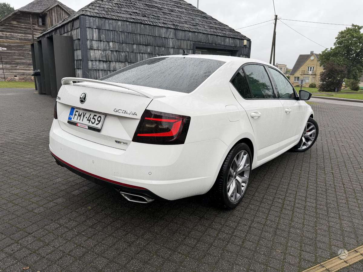 Skoda Octavia, 2.0 l., hatchback