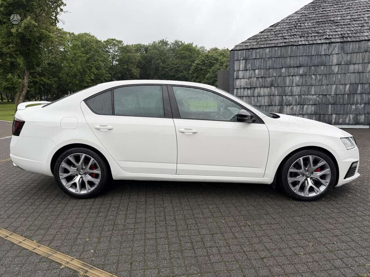 Skoda Octavia, 2.0 l., hatchback