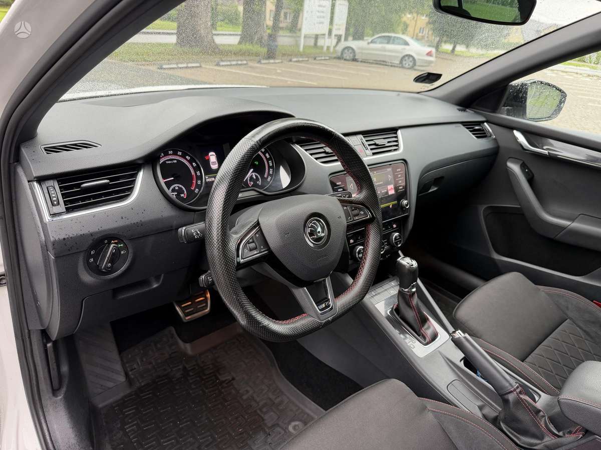Skoda Octavia, 2.0 l., hatchback
