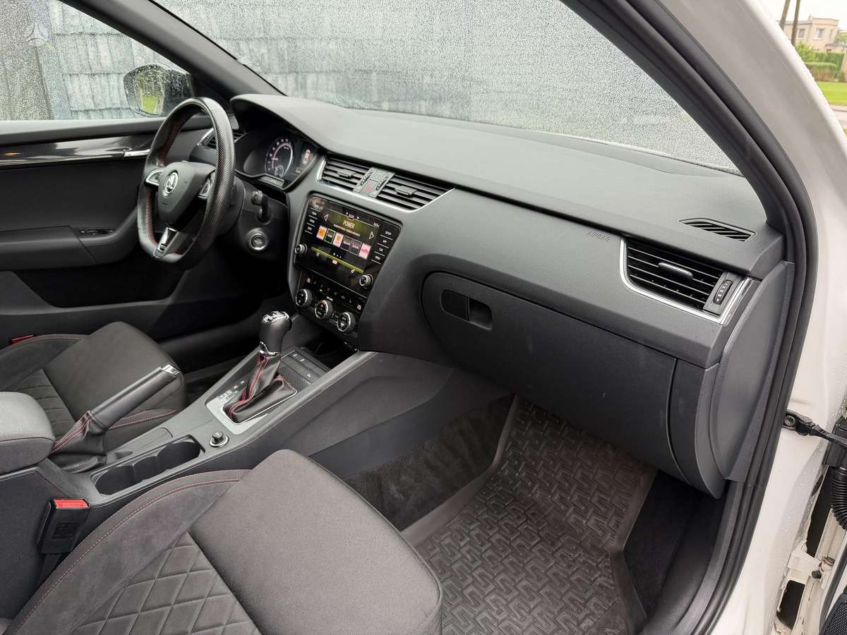 Skoda Octavia, 2.0 l., hatchback
