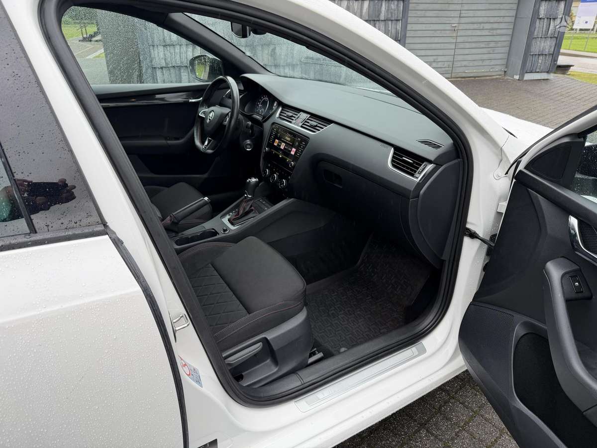 Skoda Octavia, 2.0 l., hatchback