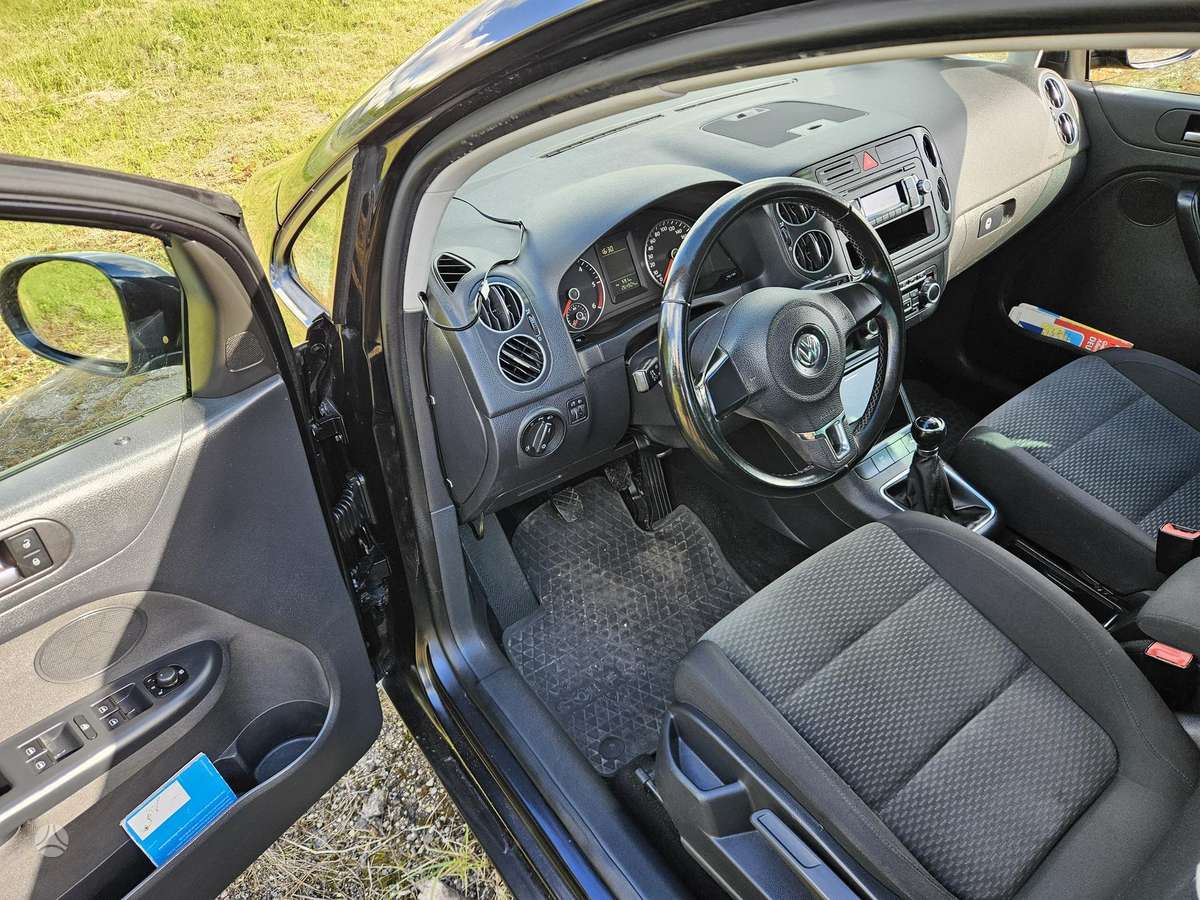 Volkswagen Golf Plus - 10
