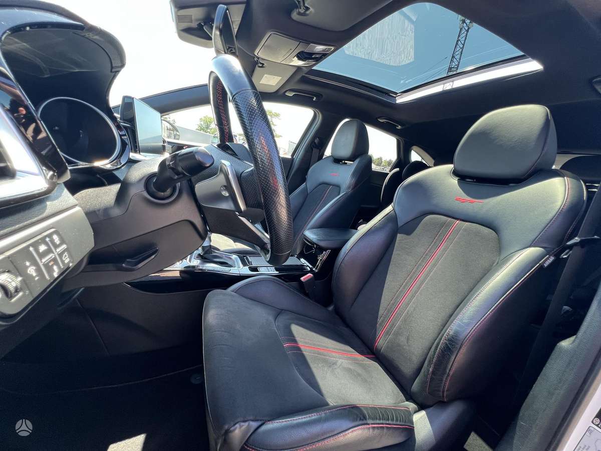 Kia ProCeed, 1.6 l., hatchback