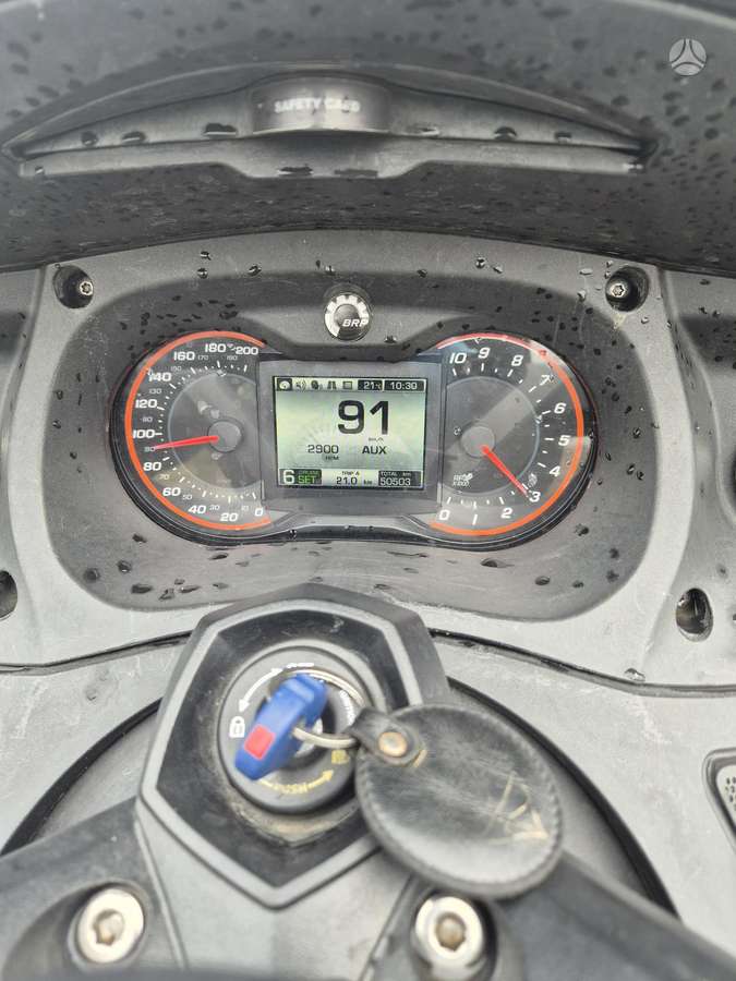 Can-Am Spyder 1330cc, трициклы