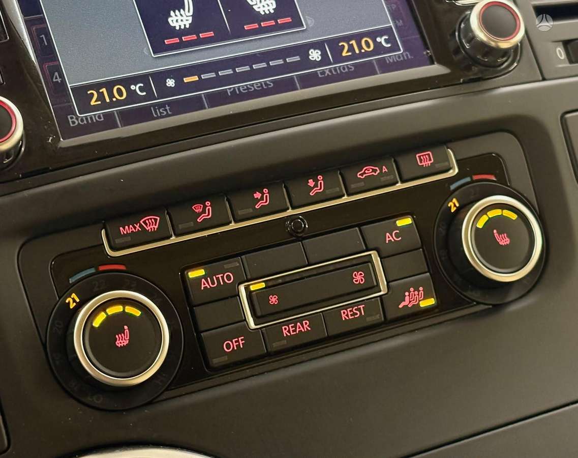 Volkswagen Multivan, 2.0 l., Минивэн