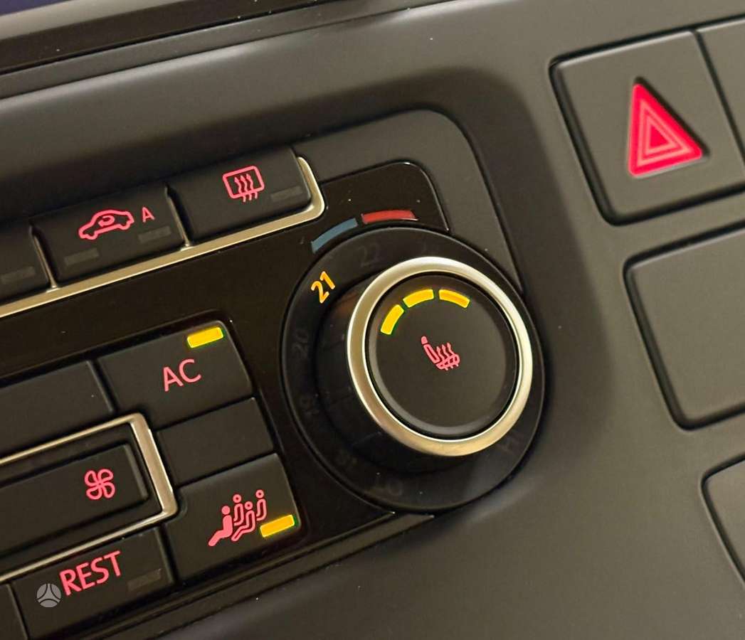Volkswagen Multivan, 2.0 l., Минивэн