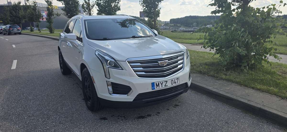 Cadillac XT5, 3.7 l., off-road / crossover