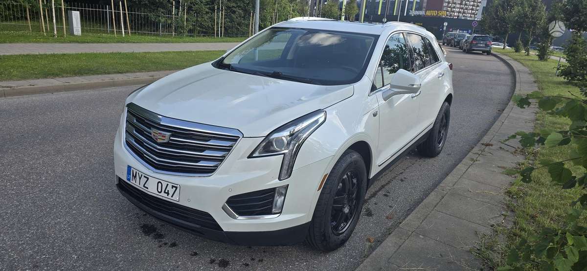Cadillac XT5, 3.7 l., off-road / crossover