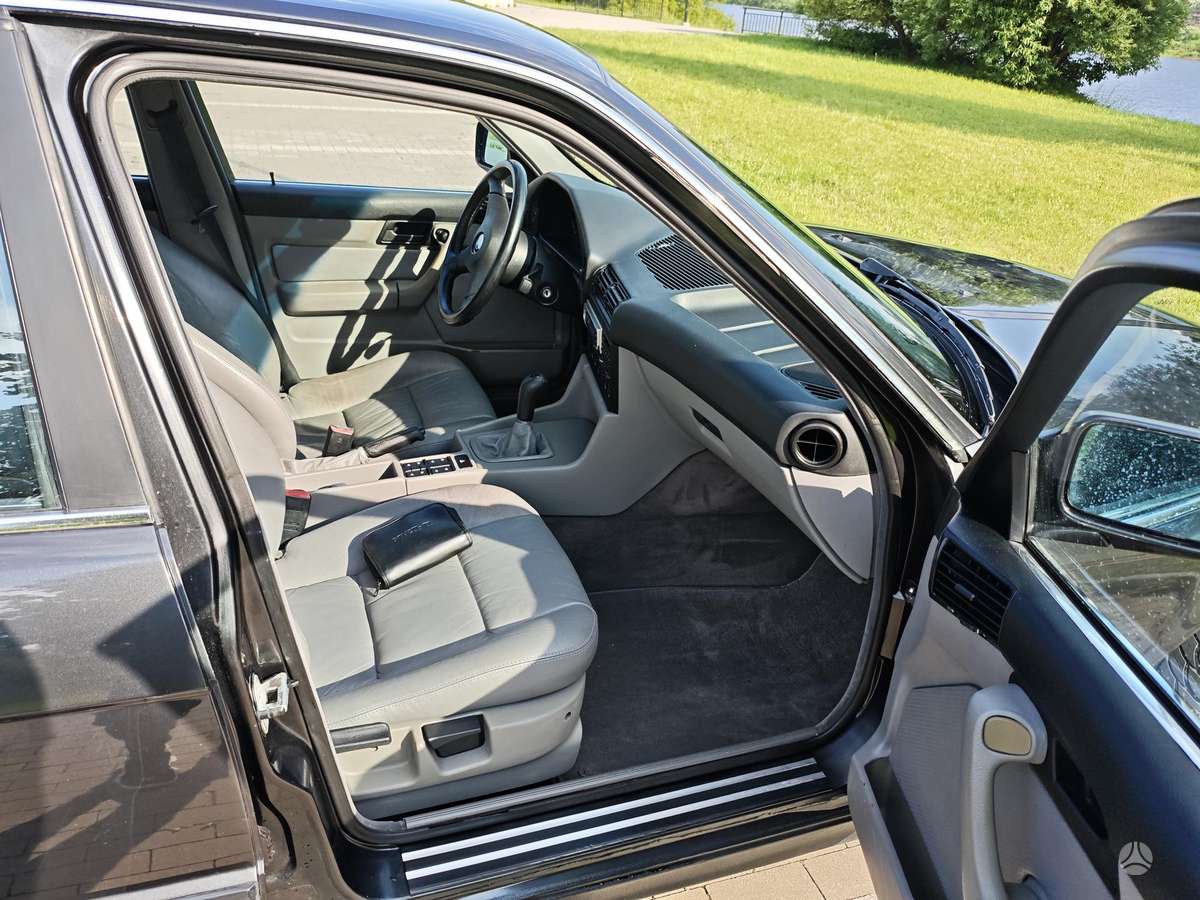 BMW 535, 3.4 l., Седан