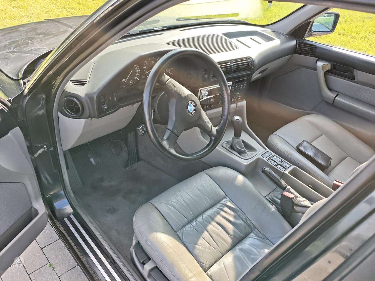 BMW 535, 3.4 l., Седан