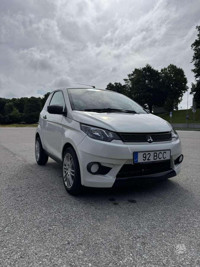 Aixam S8, 0.5 l., hatchback