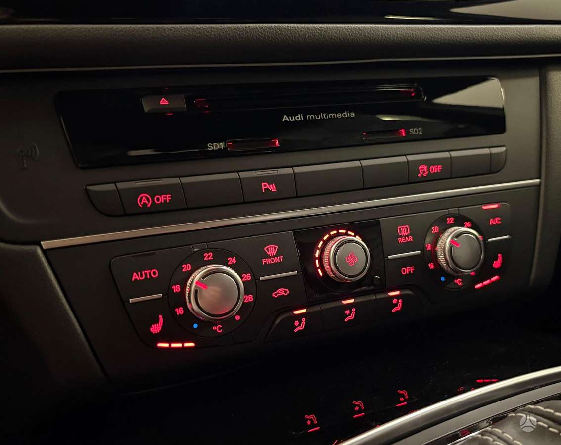 Audi A6, 3.0 l., universalas