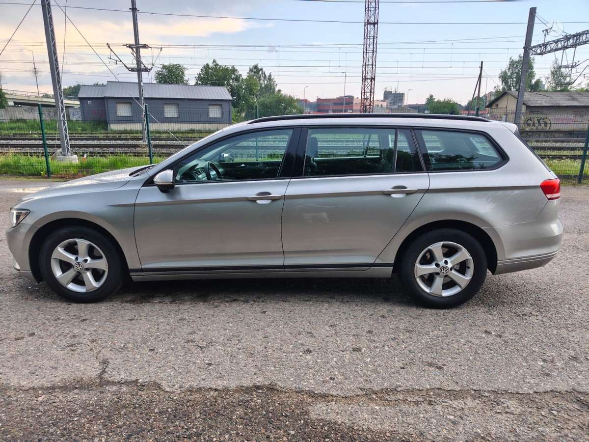 Volkswagen Passat, 2.0 l., Универсал