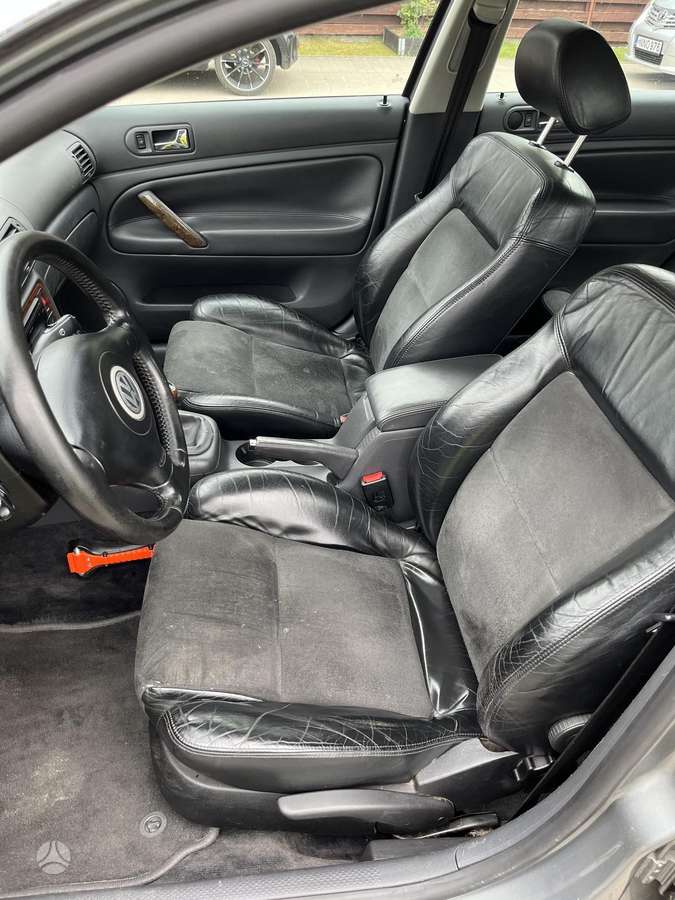 Volkswagen Passat - 8
