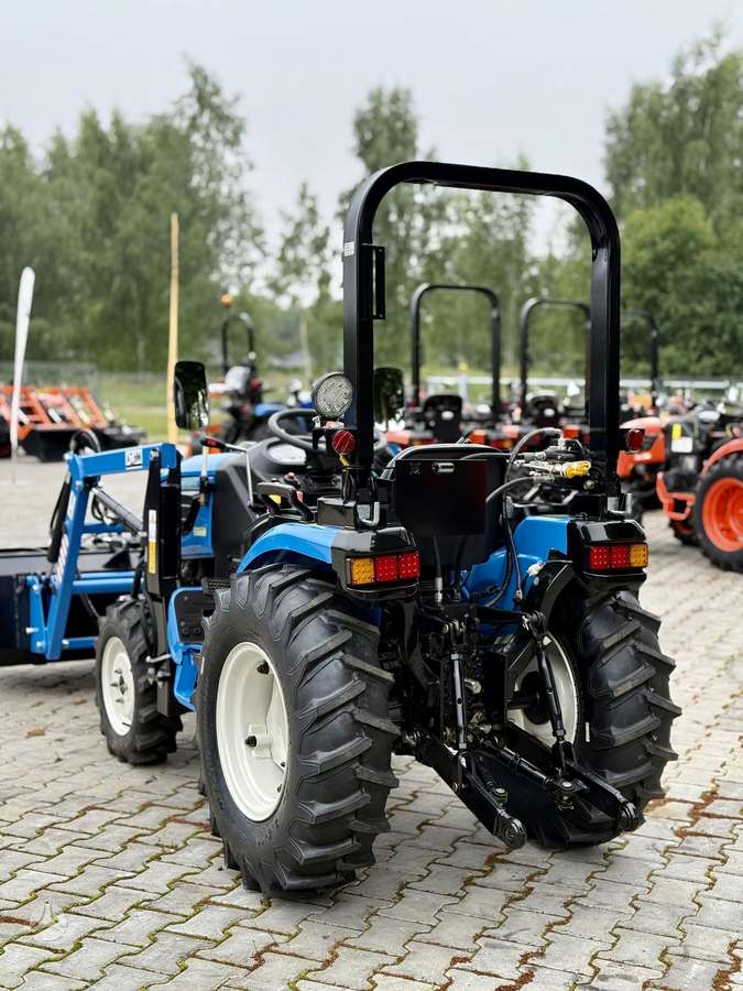 Hinomoto HM250, traktoriai