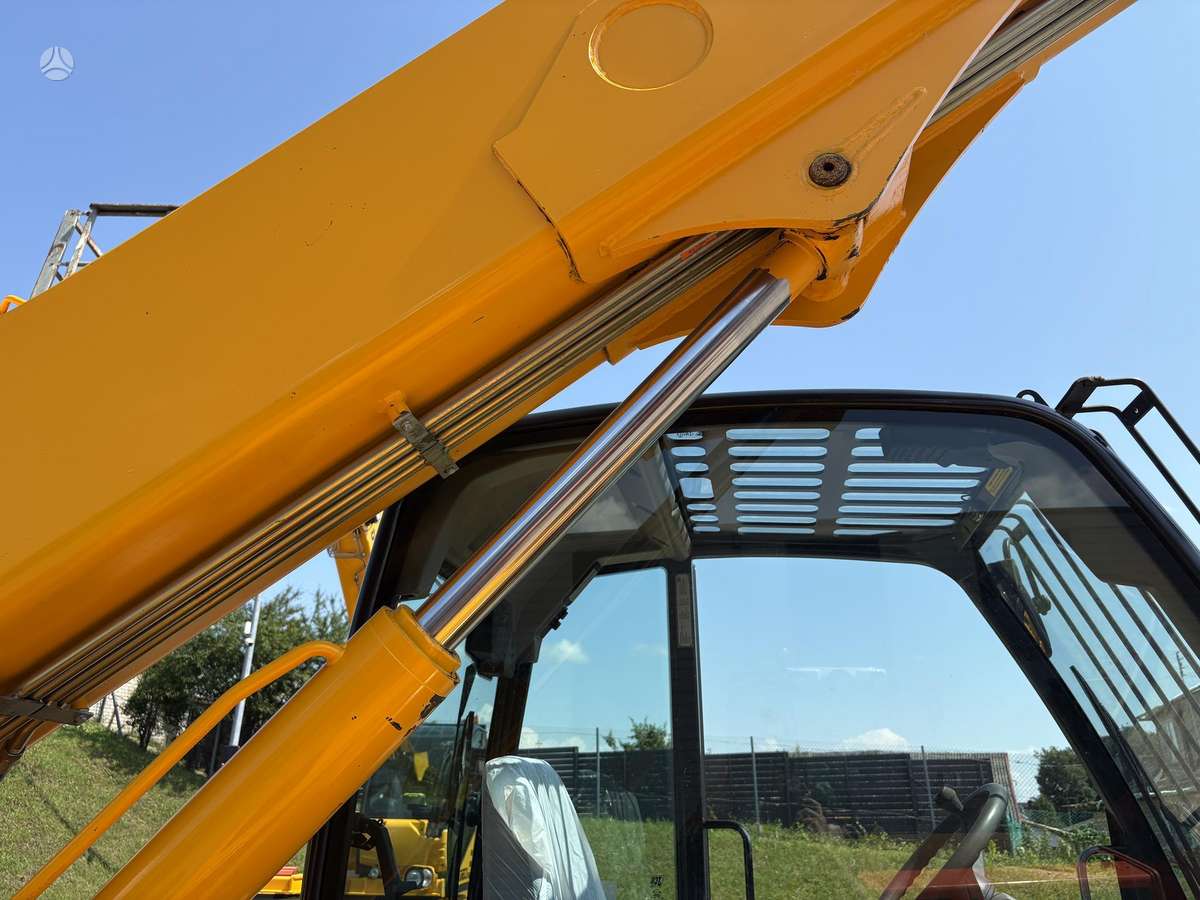 JCB 532-120, telescopic handler