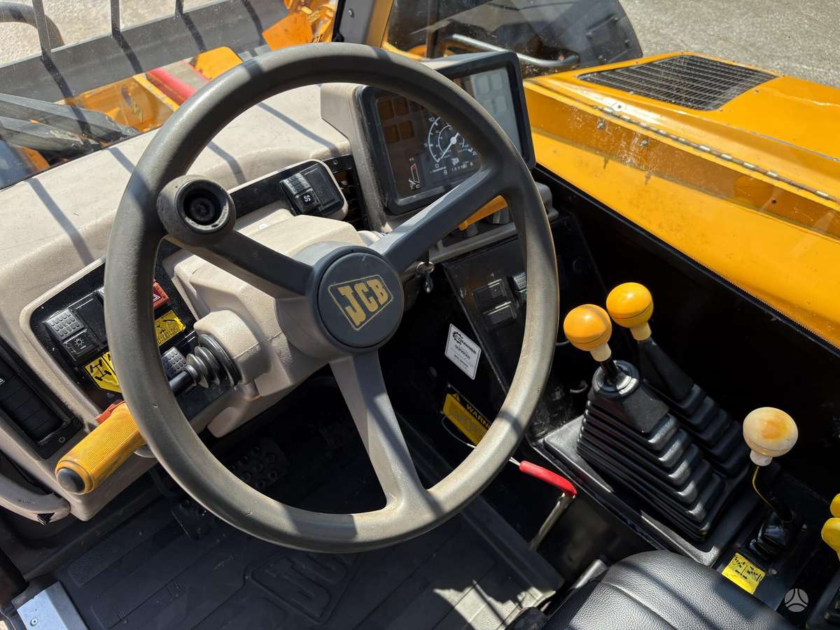 JCB 532-120, telescopic handler