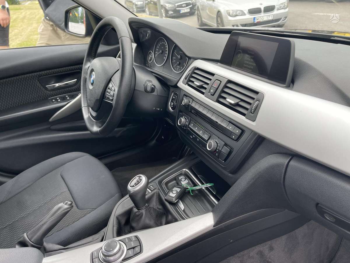BMW 320, 2.0 l., sedanas