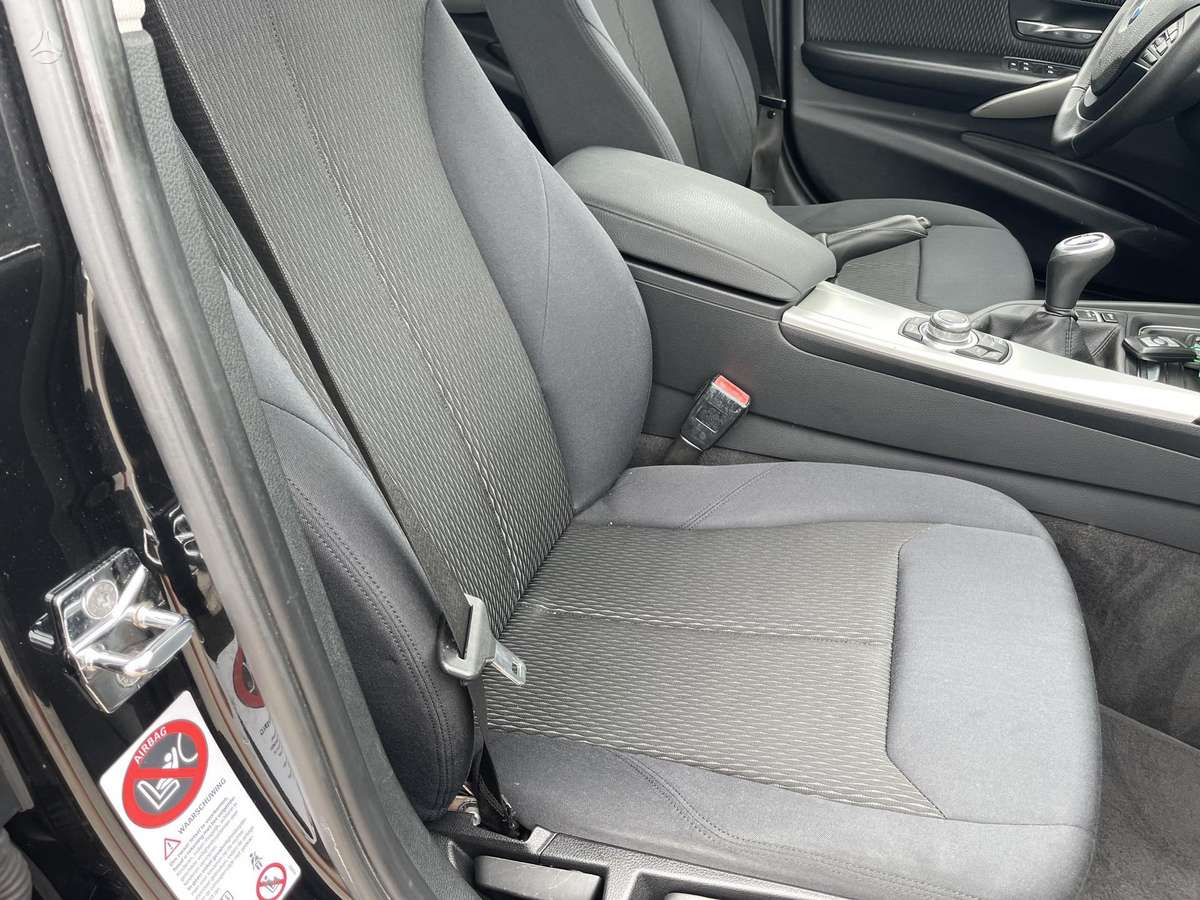 BMW 320, 2.0 l., sedanas