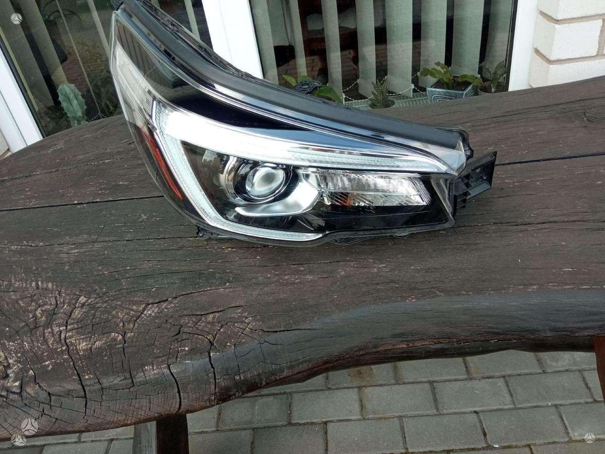 Subaru Forester kėbulo dalys