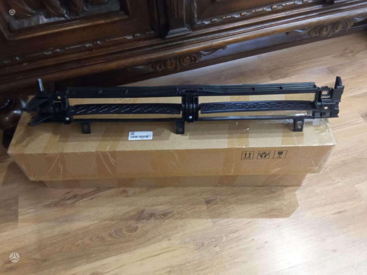 Subaru Forester kėbulo dalys