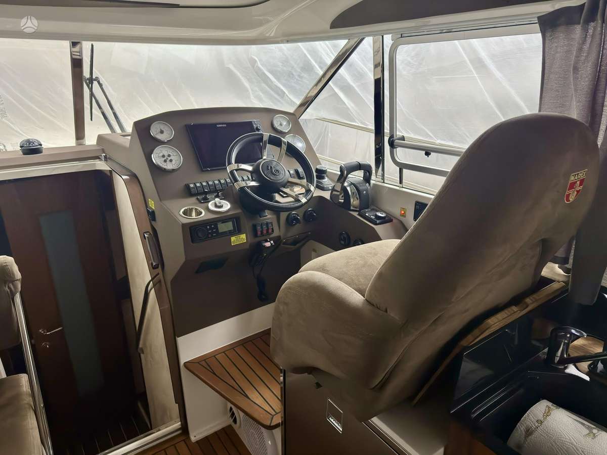 Marex 375, jachtos / kateriai