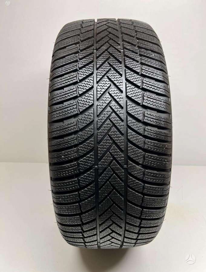 Bridgestone Blizzak LM005 2023m, winter 255/40 R20