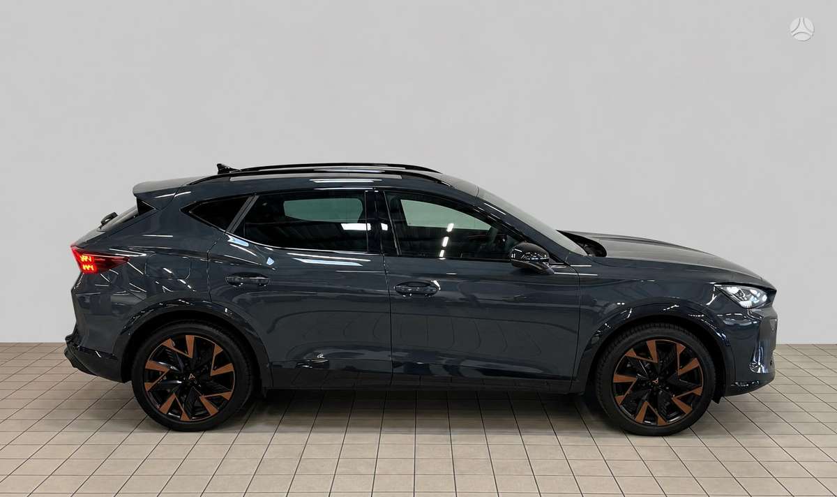 Cupra Formentor, 2.0 l., off-road / crossover