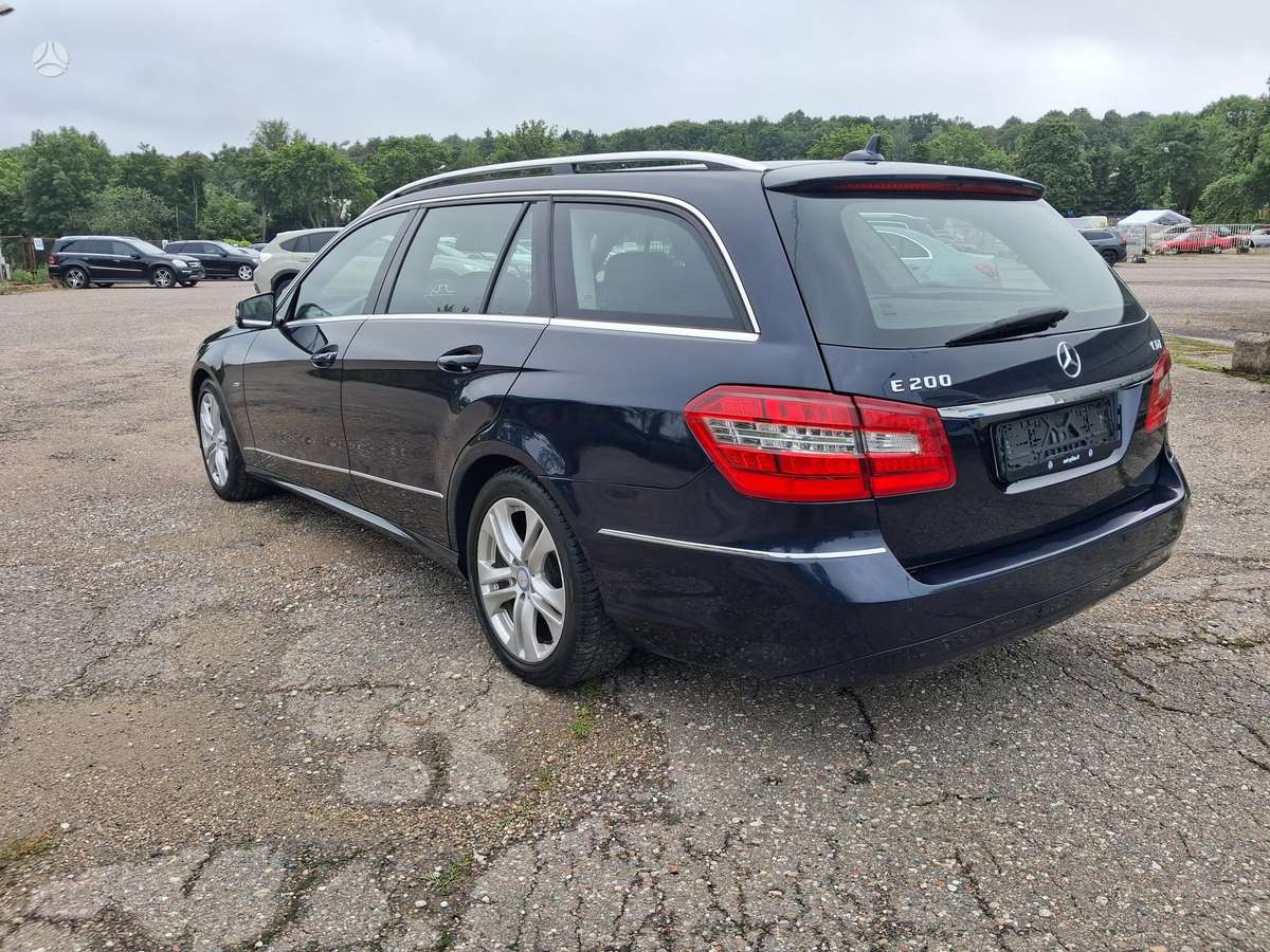 Mercedes-Benz E200, 2.2 l., Универсал