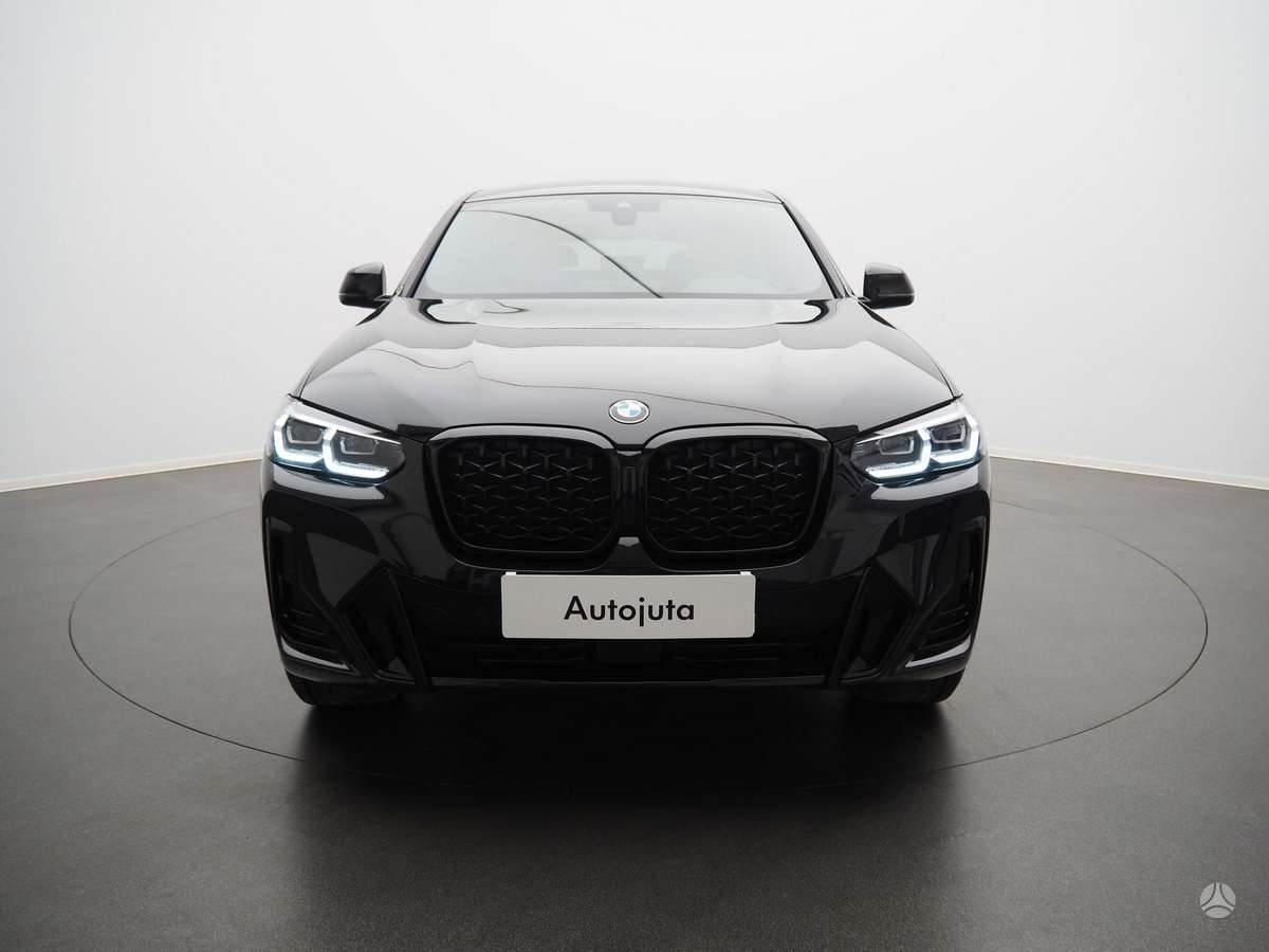 BMW X4, 2.0 l., off-road / crossover