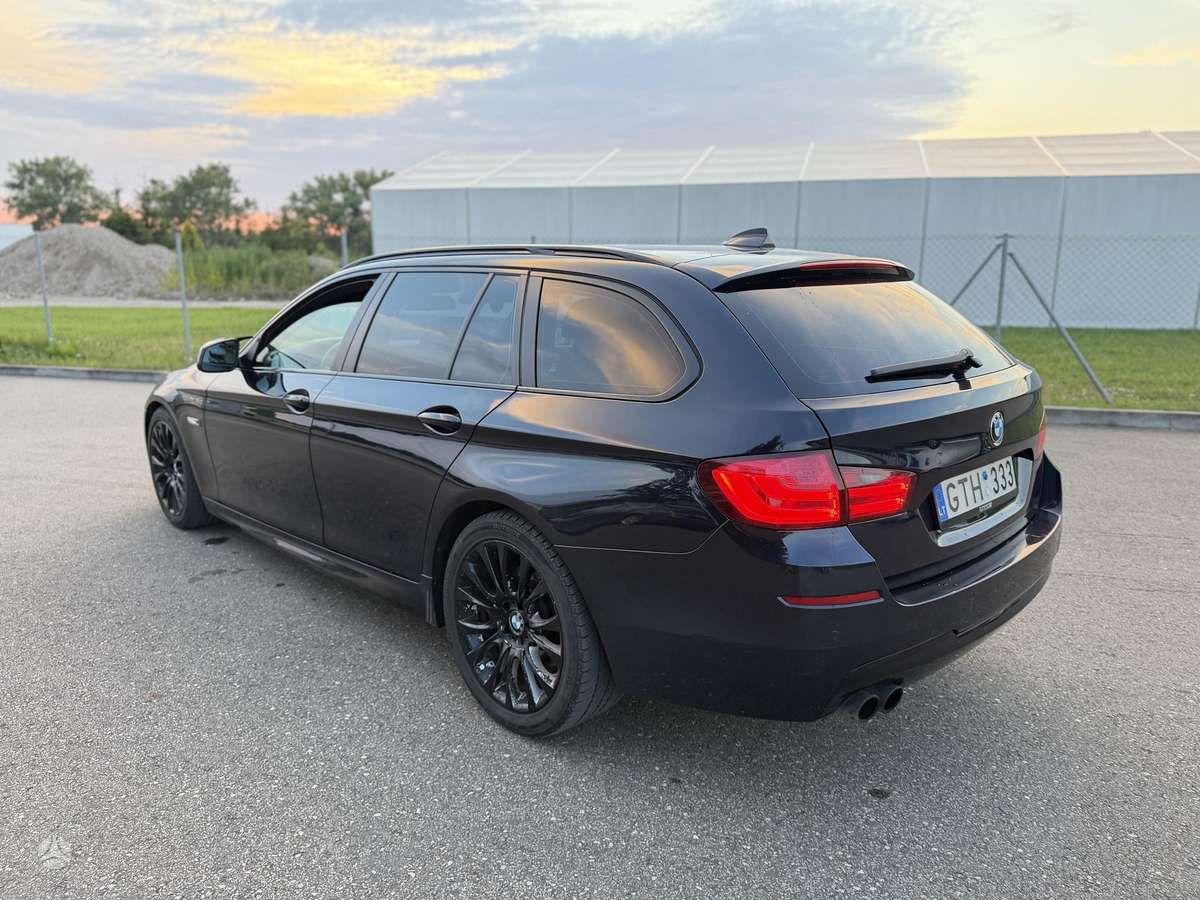 BMW 530, 3.0 l., wagon