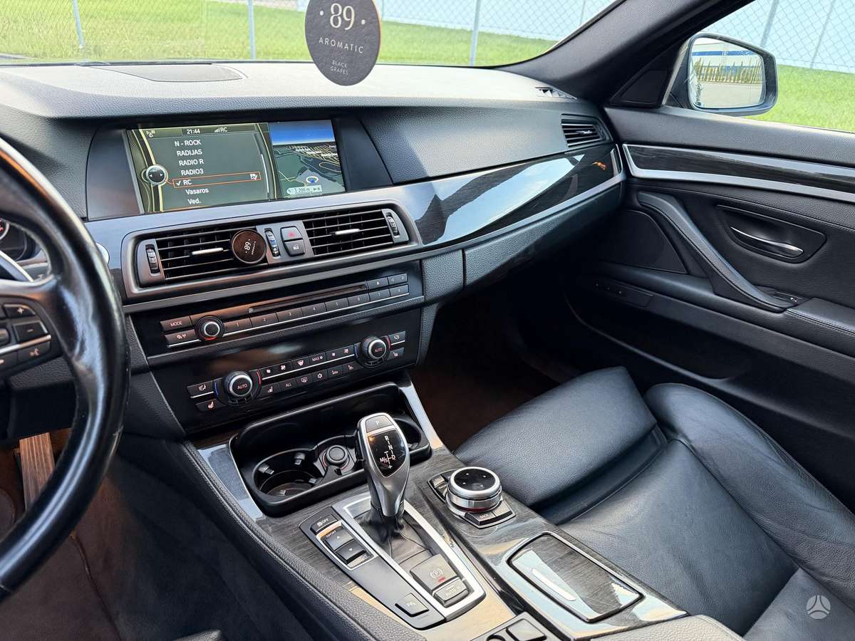 BMW 530, 3.0 l., wagon