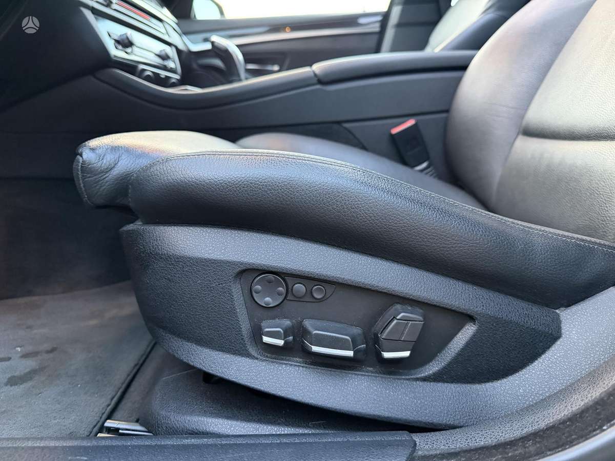 BMW 530, 3.0 l., wagon
