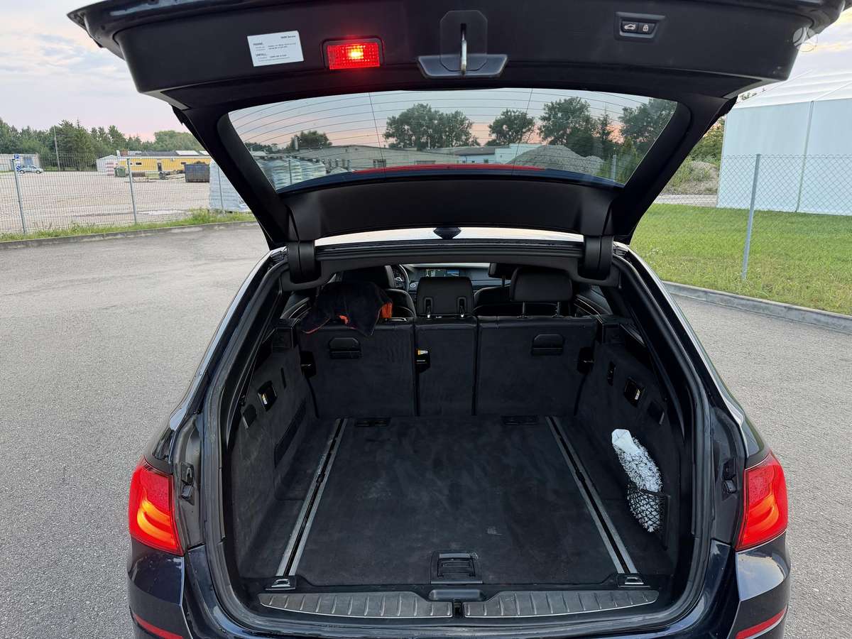 BMW 530, 3.0 l., wagon