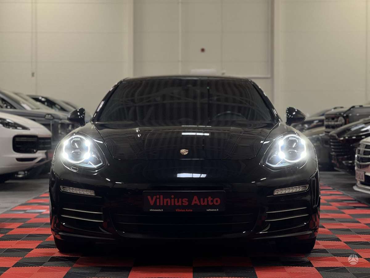 Porsche Panamera - 2