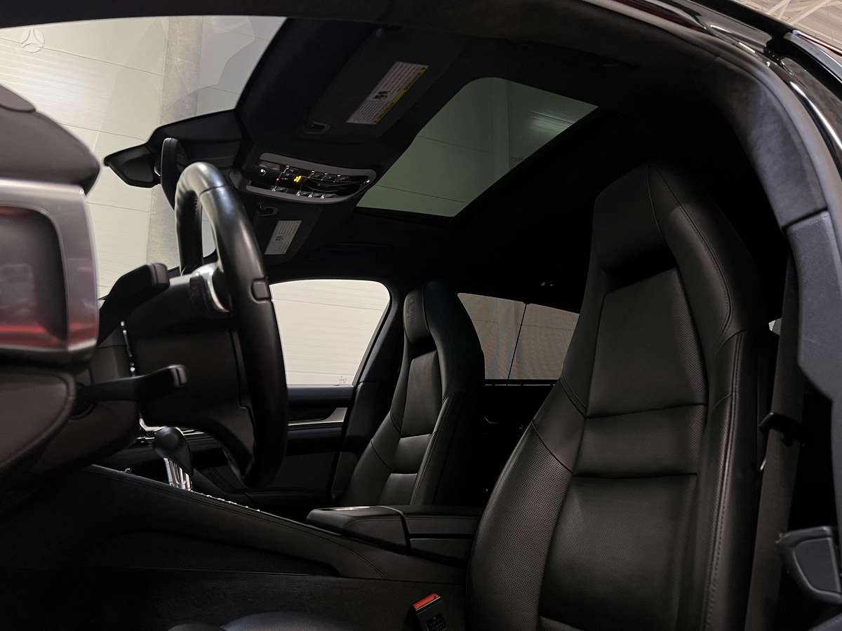 Porsche Panamera, 3.0 l., Хэтчбек