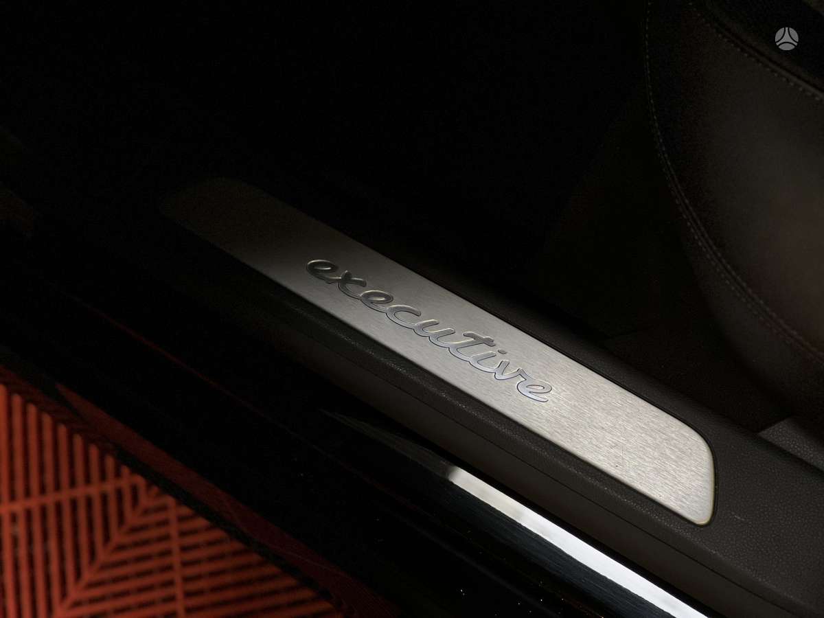 Porsche Panamera, 3.0 l., Хэтчбек
