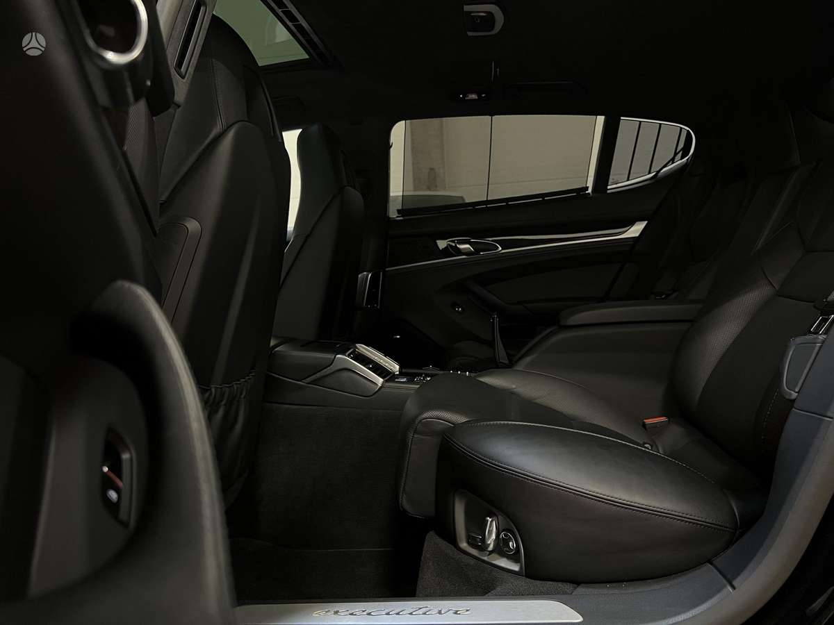 Porsche Panamera, 3.0 l., Хэтчбек