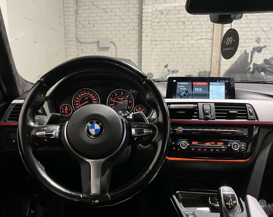 BMW 320, 2.0 l., universalas