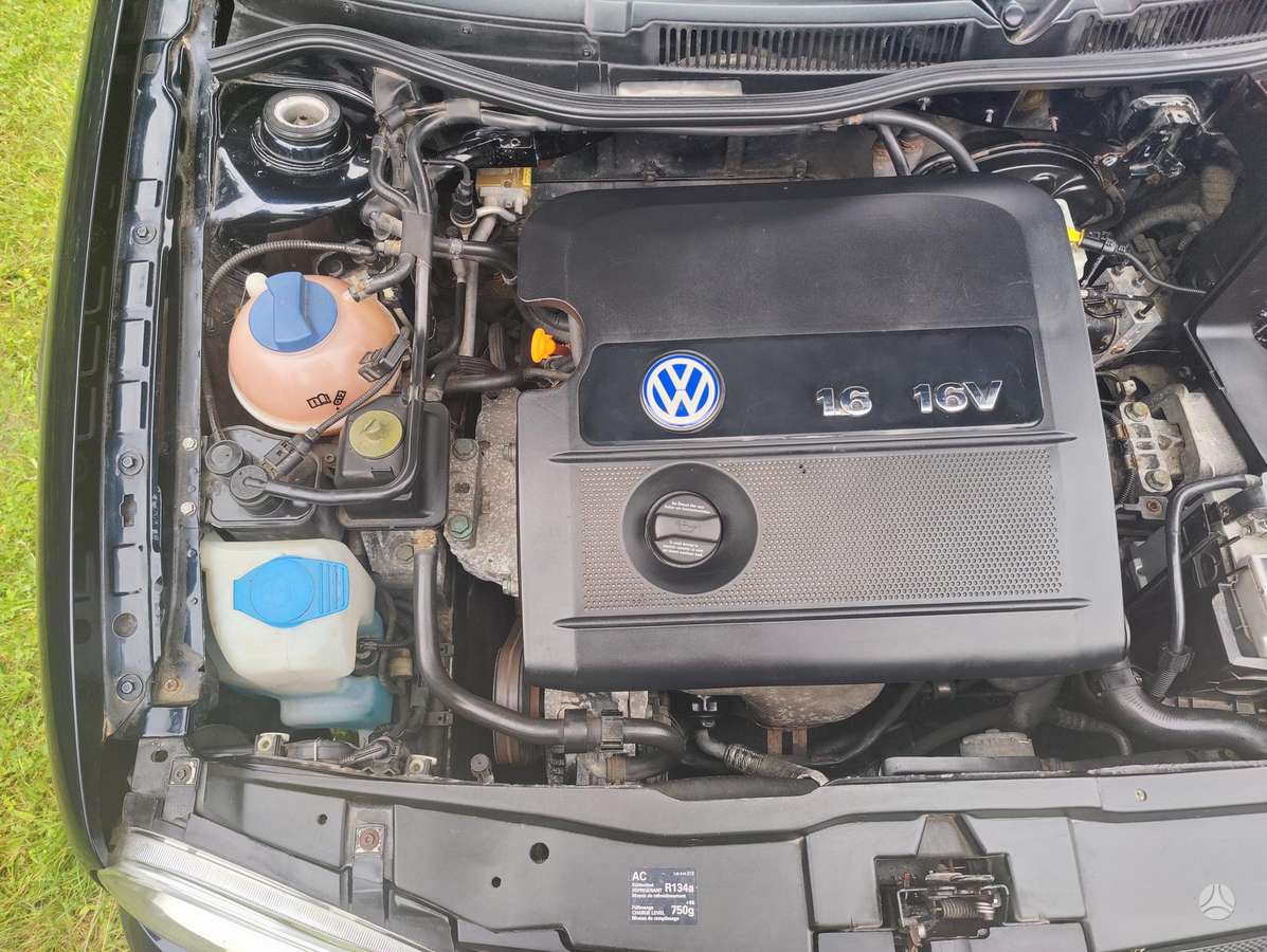 Volkswagen Golf - 12